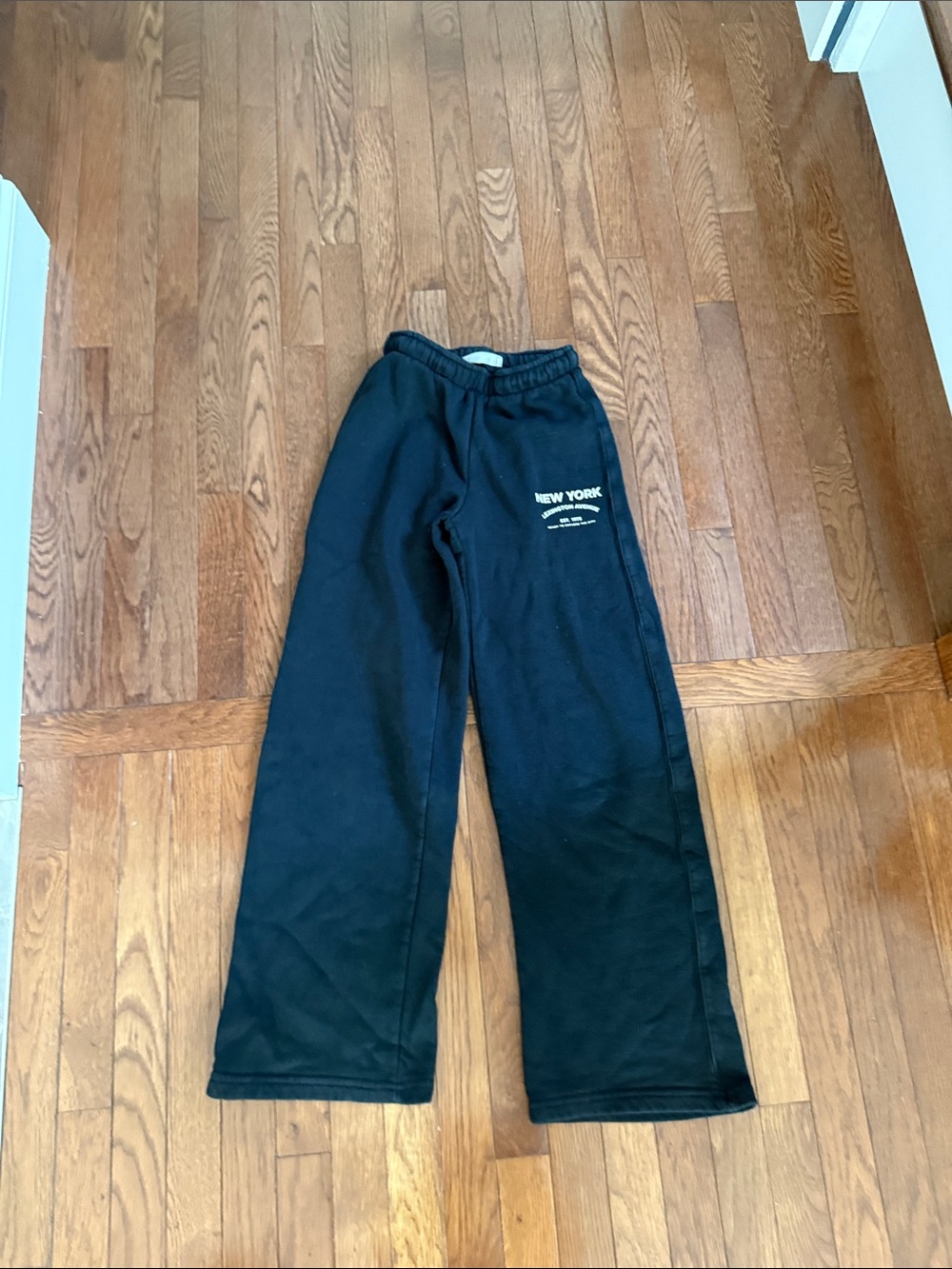 Zara Kids Black Sweatpants with 'New York' Graphic